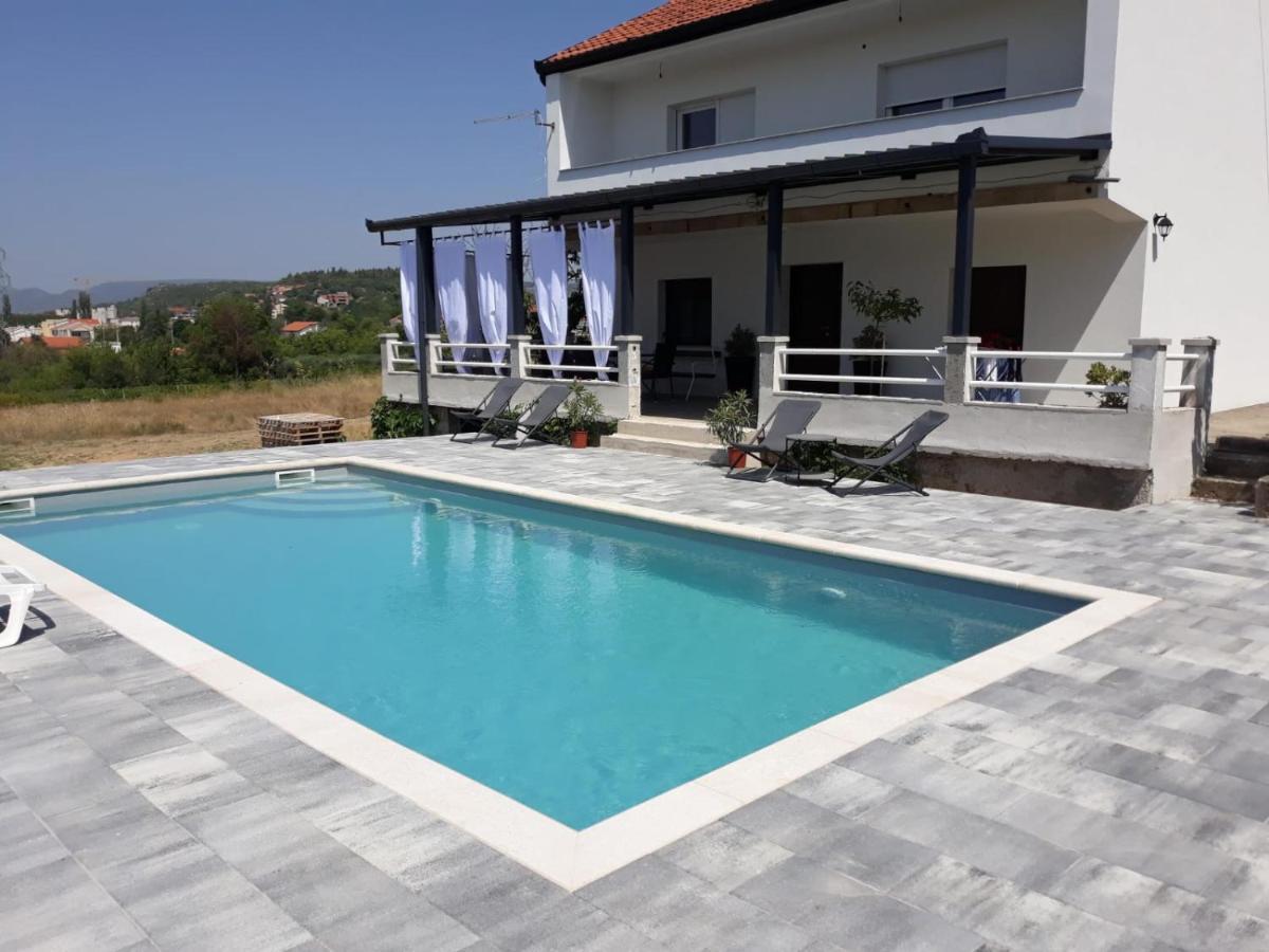 Villa Kuca Za Odmor Planinic Krehin Dvor Exterior foto